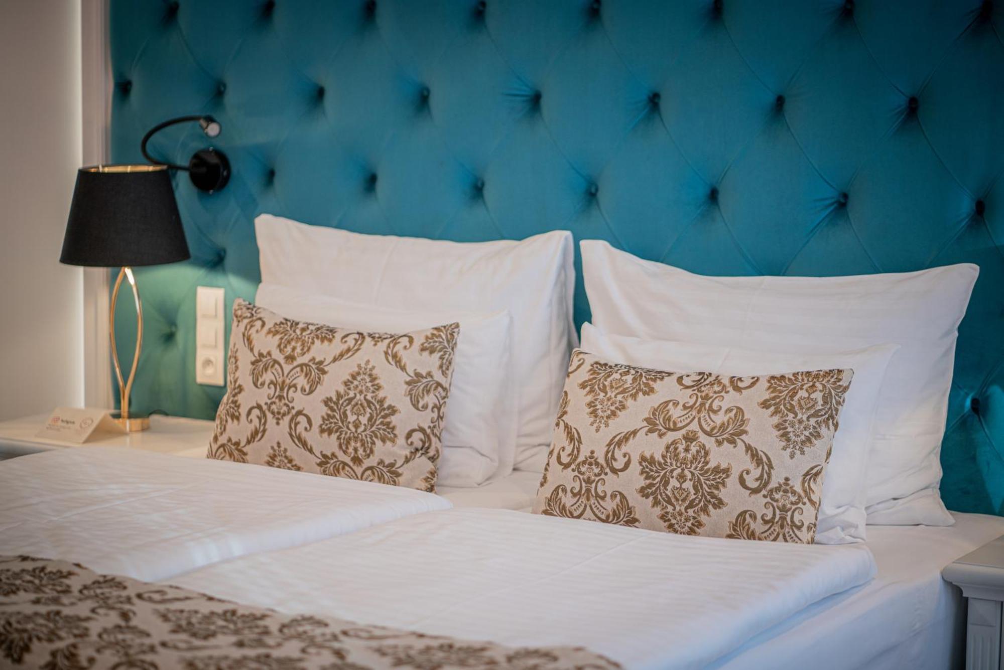 Golden Key Boutique Hotel カルロヴィ・ヴァリ エクステリア 写真