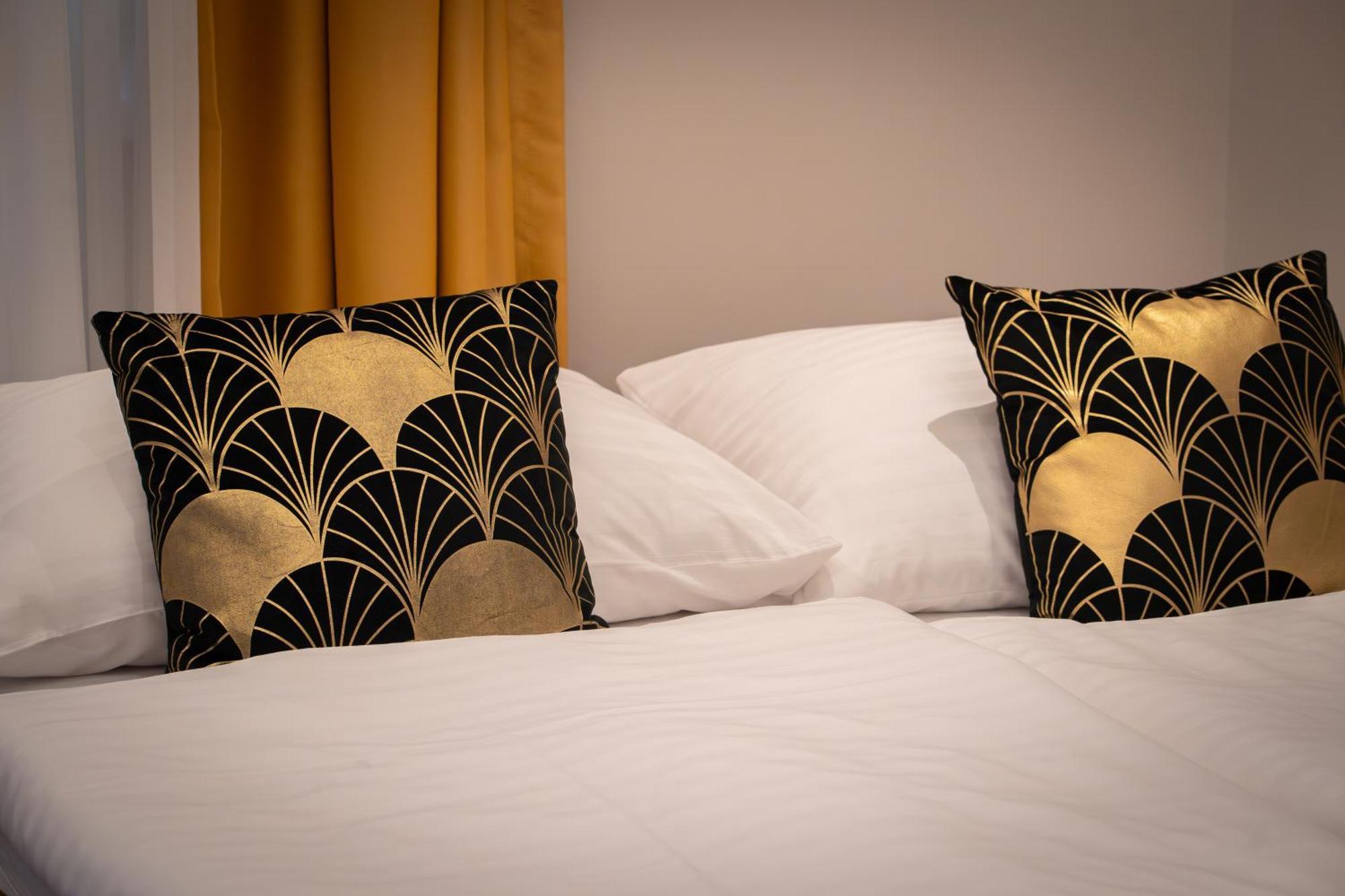 Golden Key Boutique Hotel カルロヴィ・ヴァリ エクステリア 写真