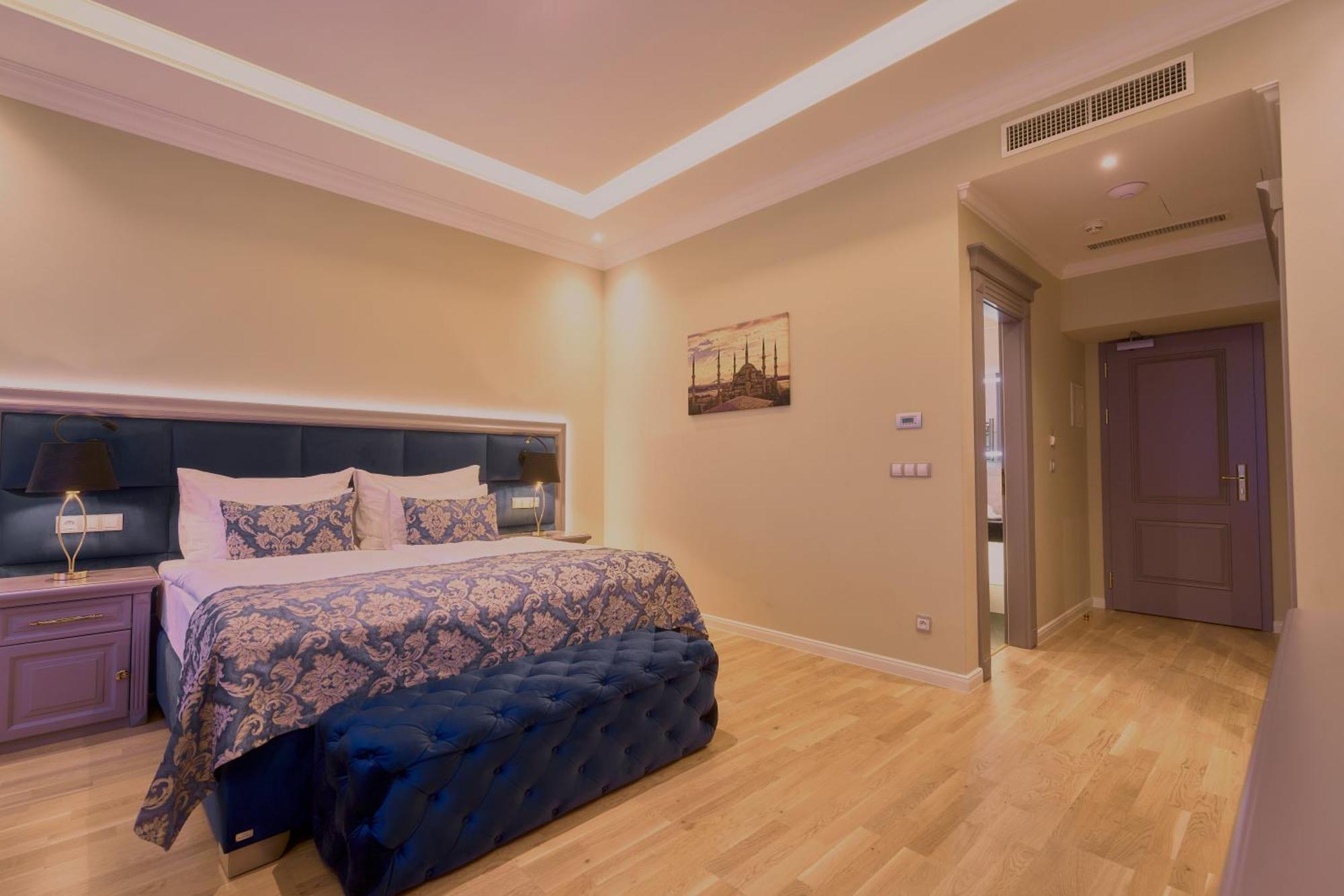 Golden Key Boutique Hotel カルロヴィ・ヴァリ エクステリア 写真