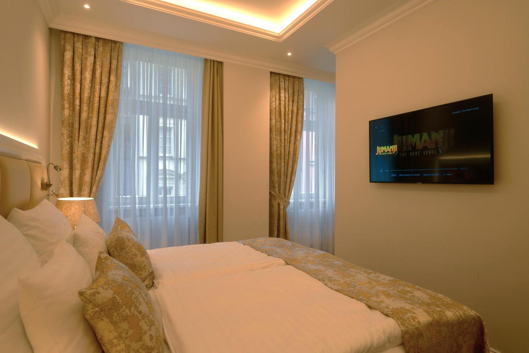 Golden Key Boutique Hotel カルロヴィ・ヴァリ エクステリア 写真
