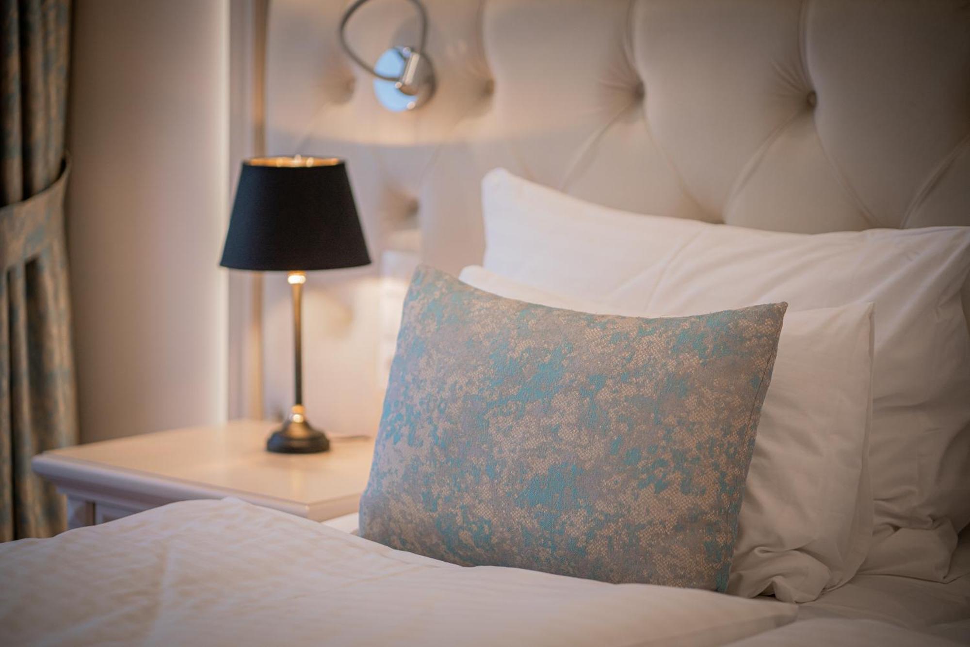 Golden Key Boutique Hotel カルロヴィ・ヴァリ エクステリア 写真